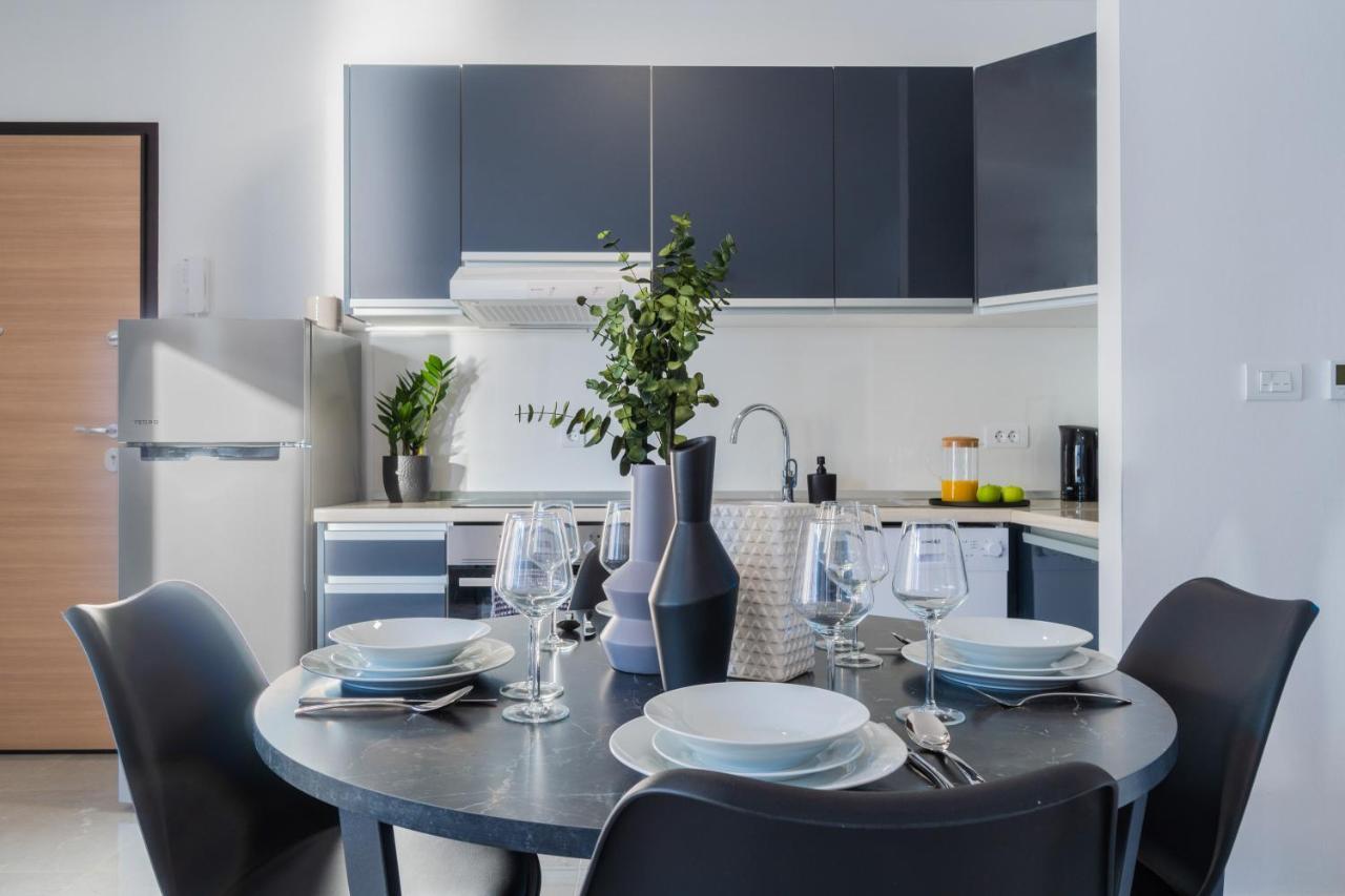 Laurel Apartment